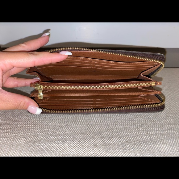 🤎 AUTHENTIC LOUIS VUITTON ZIPPY WALLET IN MNG 🤎 - Picture 7 of 8